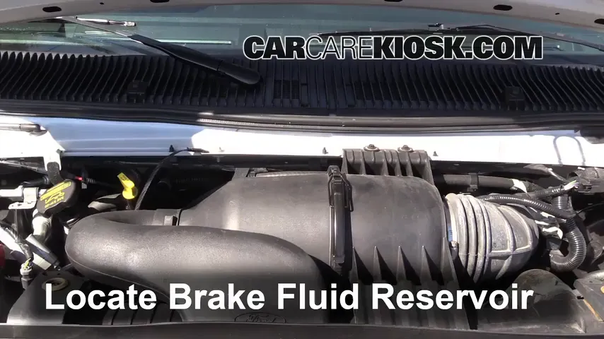 2013 Ford E-350 Super Duty XLT 5.4L V8 FlexFuel Standard Passenger Van Brake Fluid